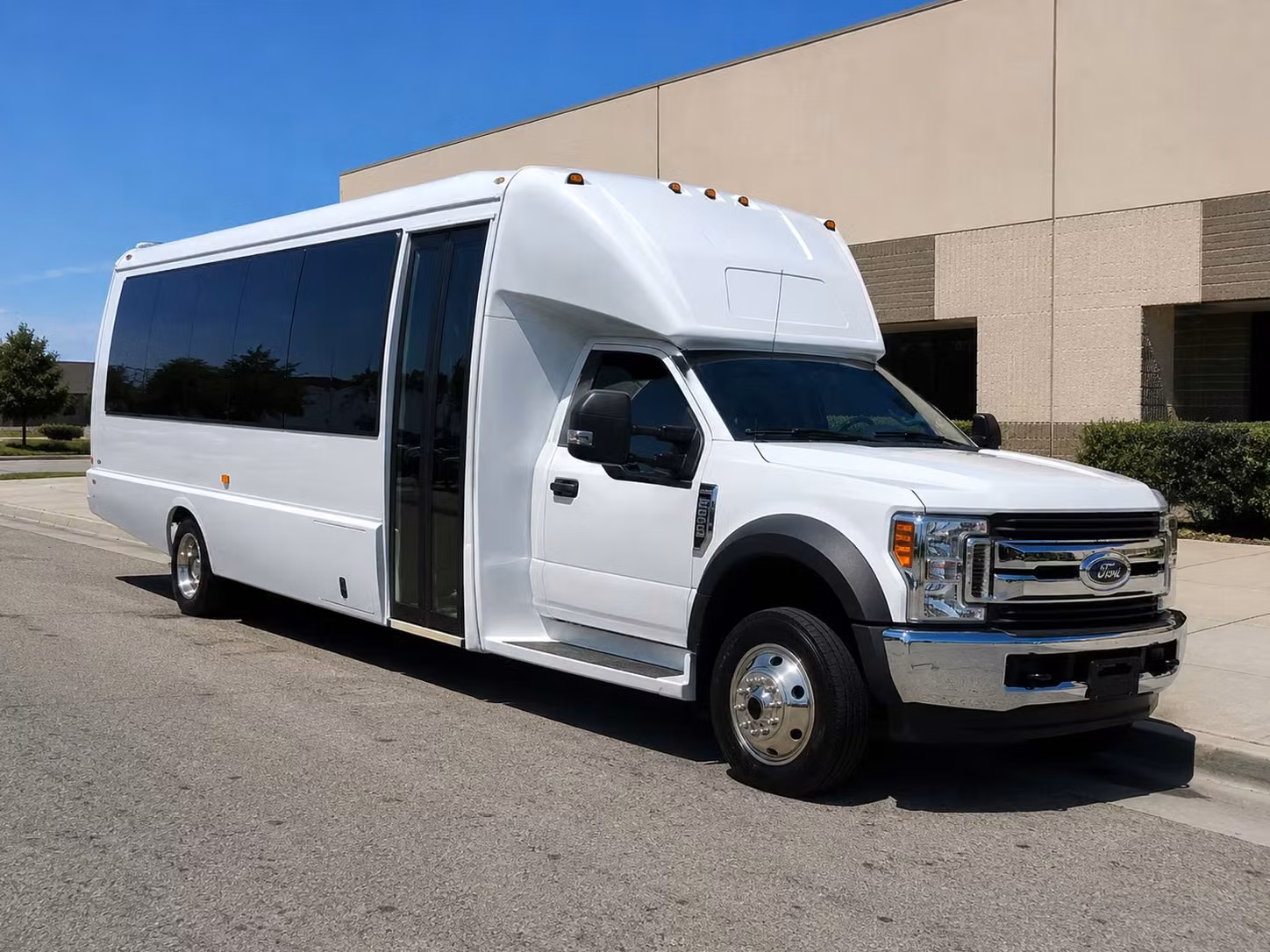 15 passenger minibus