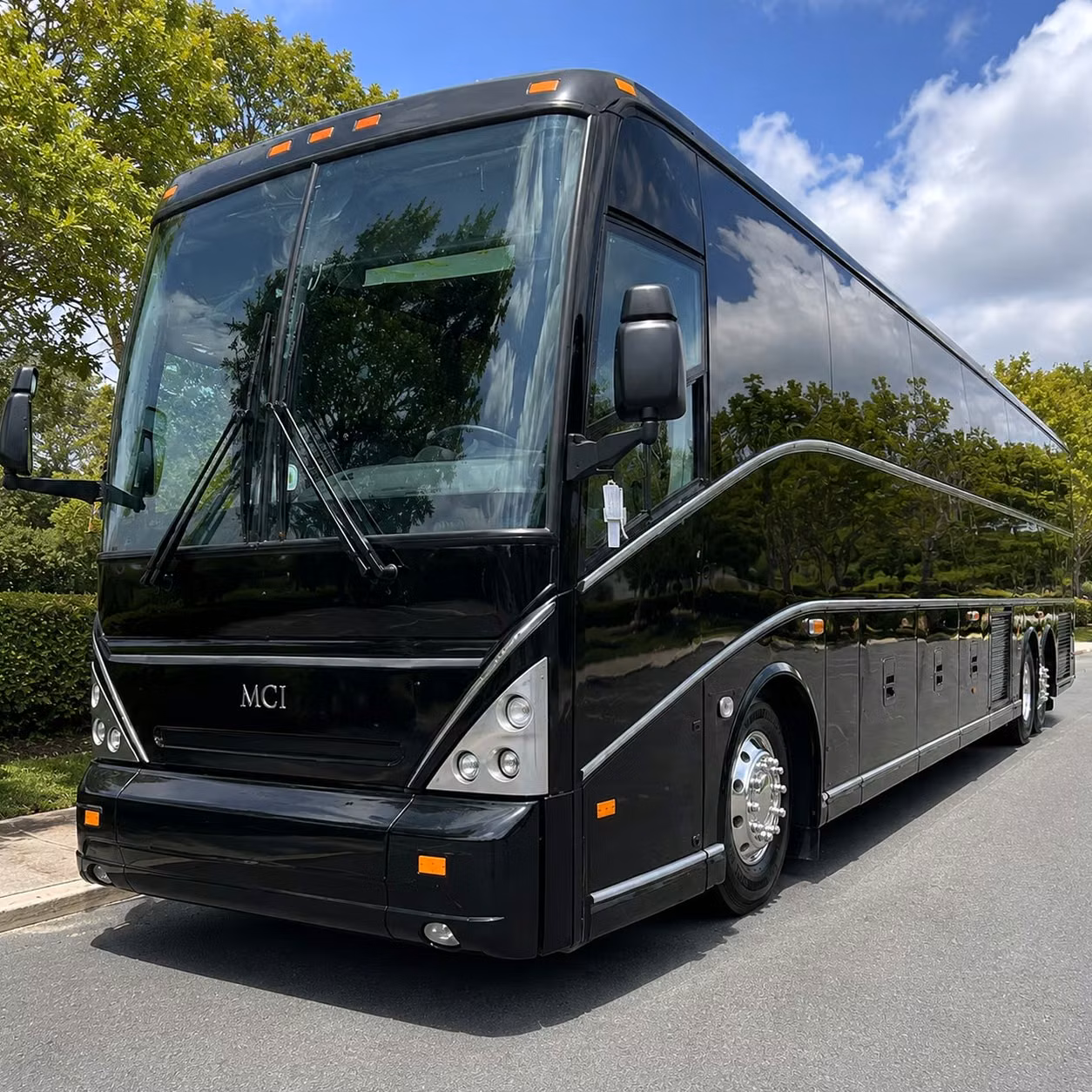 book concert transportation in knoxville or any city nearby