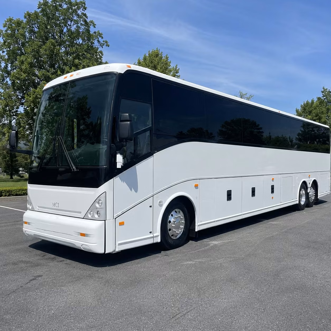 bus rental options for knoxville trips