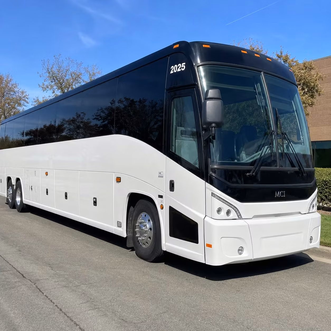 charter buses for weddings at smoky mountain venues near knoxville