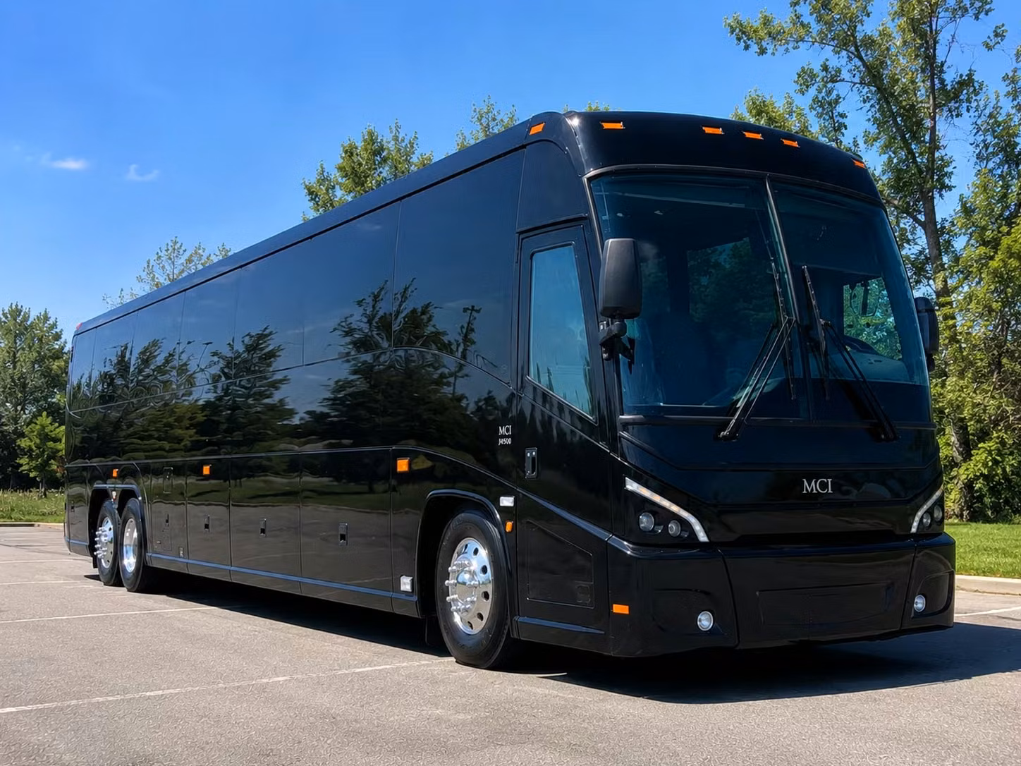 game day charter buses to neyland stadium and tennessee volunteers events