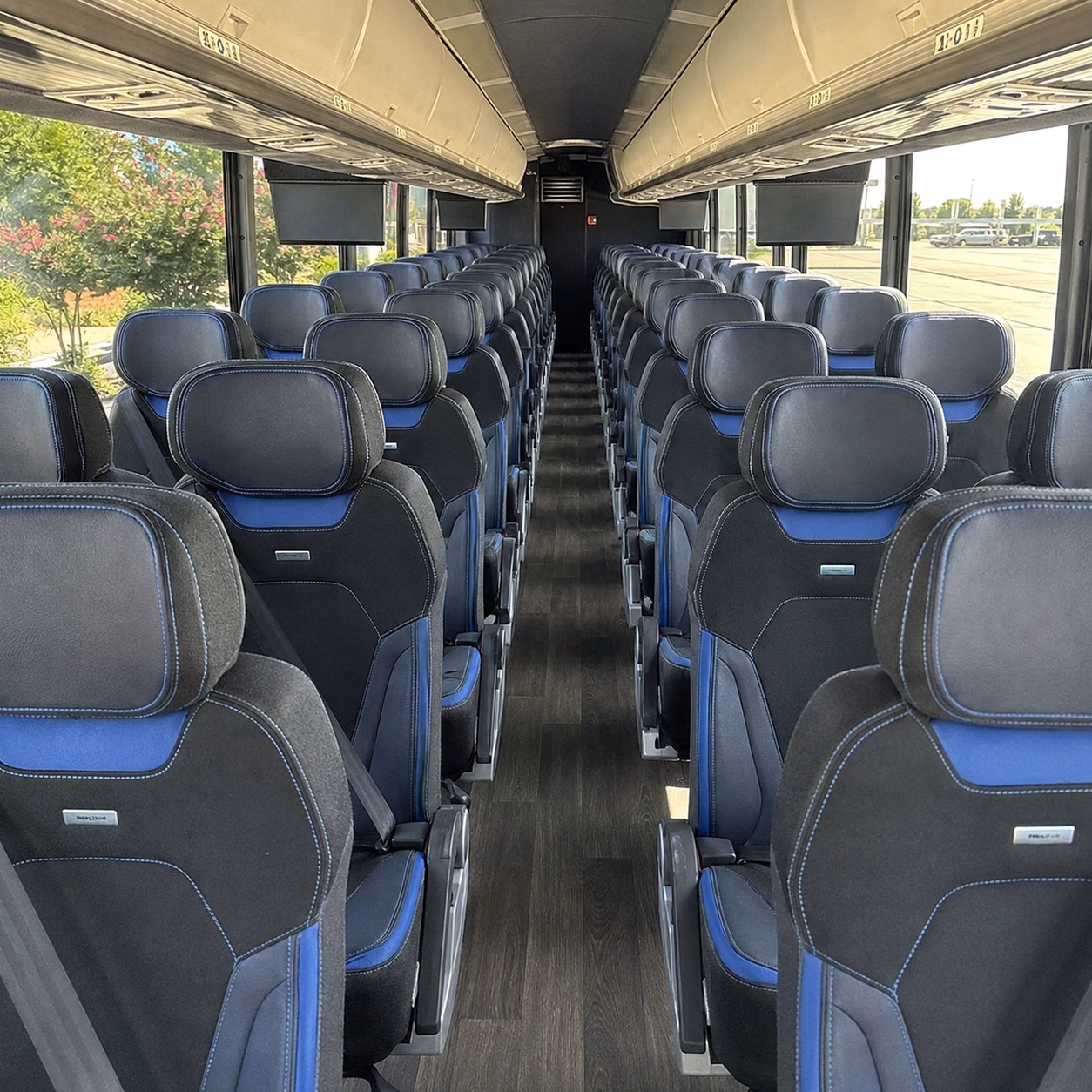 how bus type changes charter bus prices in knoxville tennessee