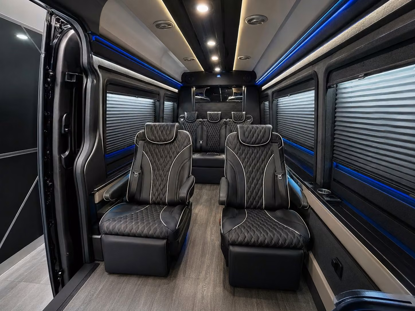 wherever your group is flying in from knoxville airport transfers are ready
