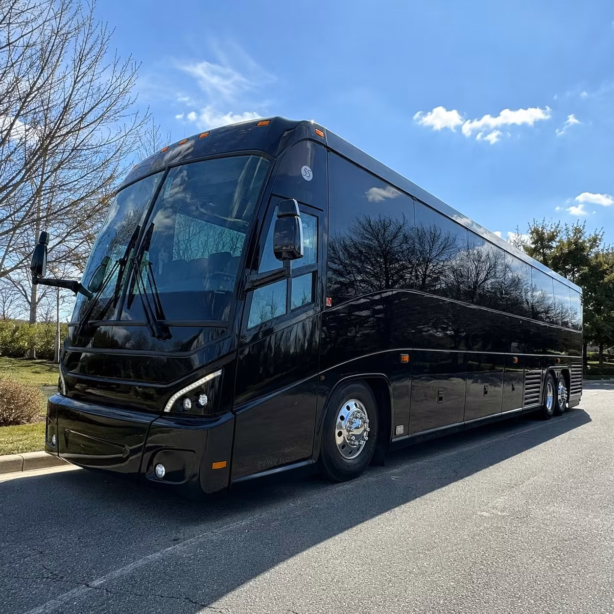 with charterbusrentalknoxvilletn com you ll never be limited to just one bus company s schedule or fleet